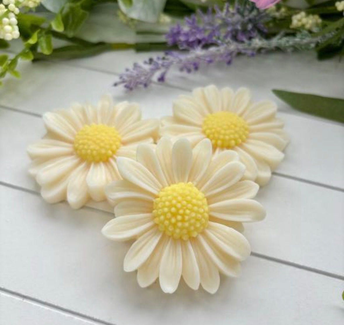 Daisy Candle