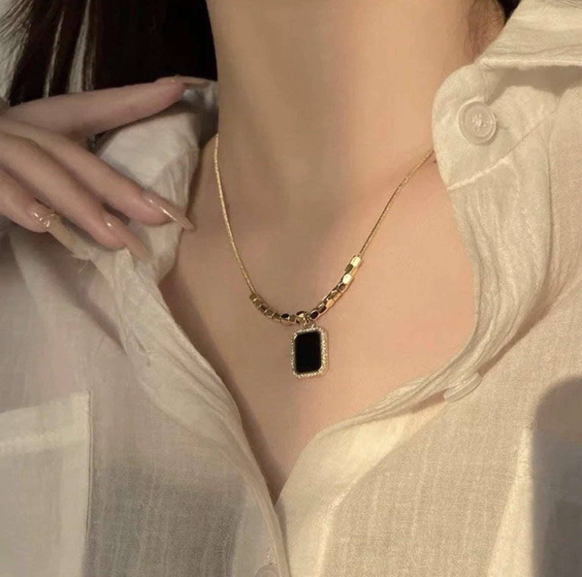 16 Square beads Black Pendant Chain Necklace