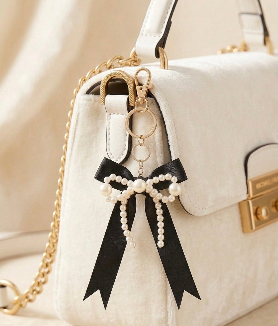 Black bow keychain