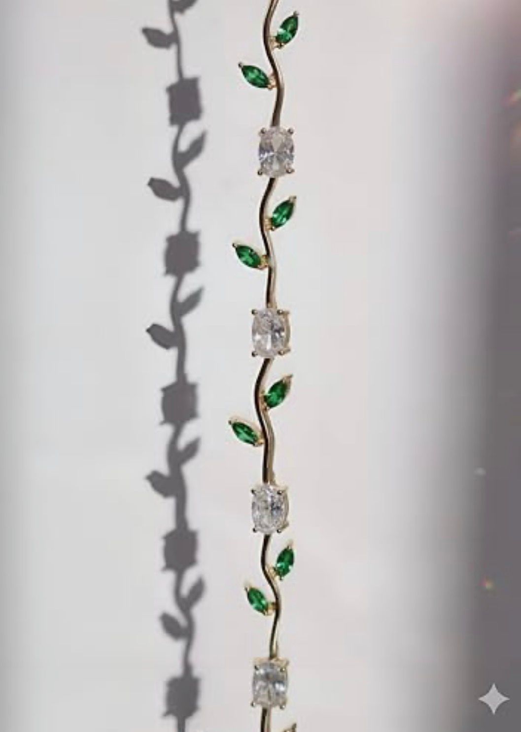 Tulip Bracelet (Silver) (Green & White Stones)
