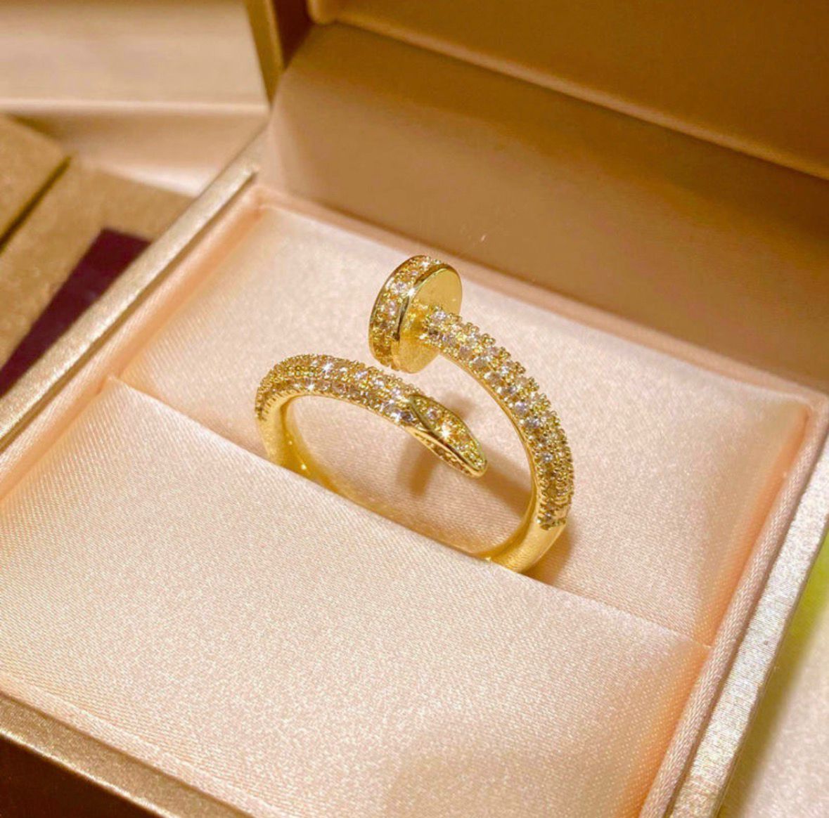 Nail Ring