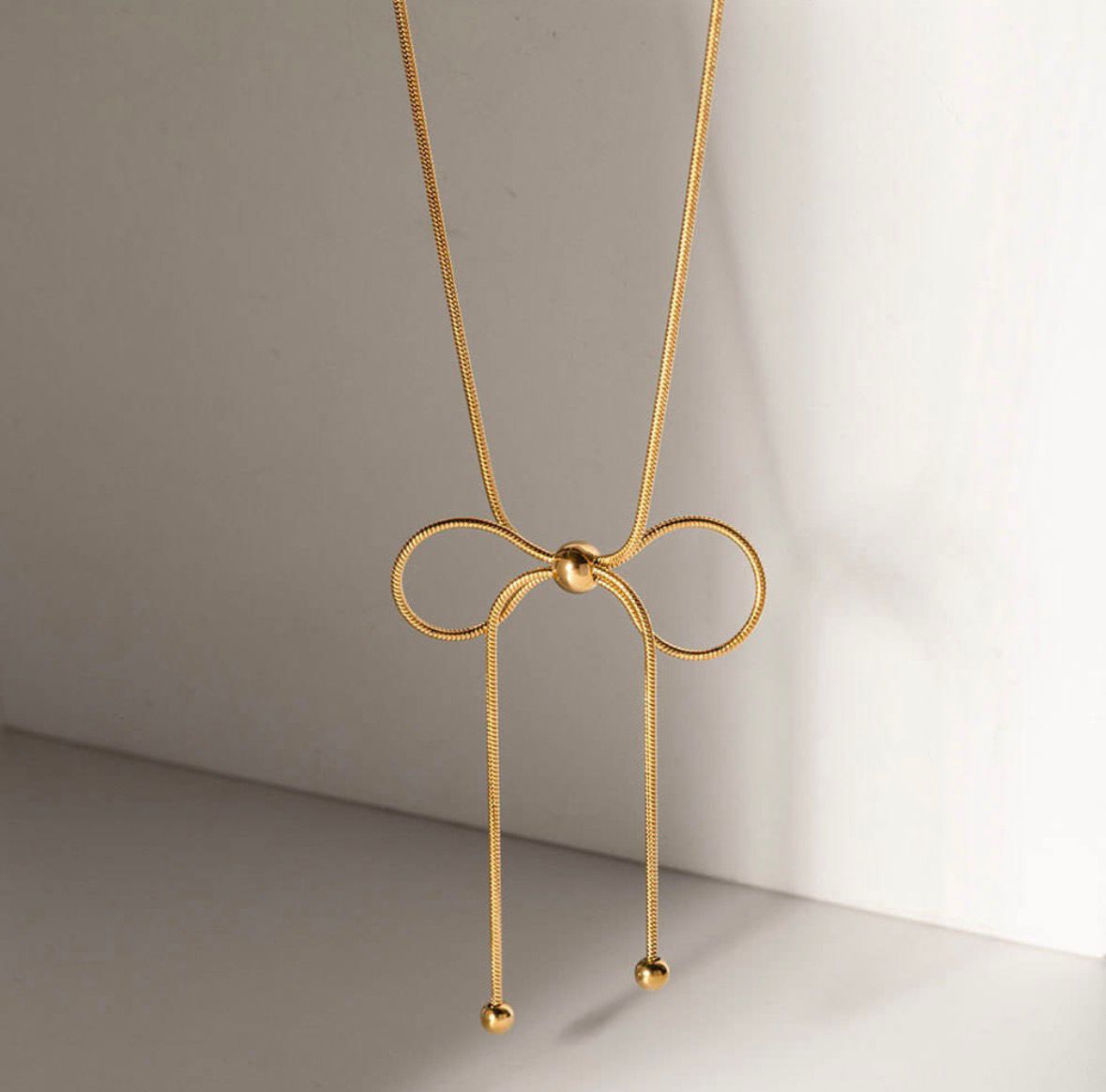 Rope Chain Bow Necklace