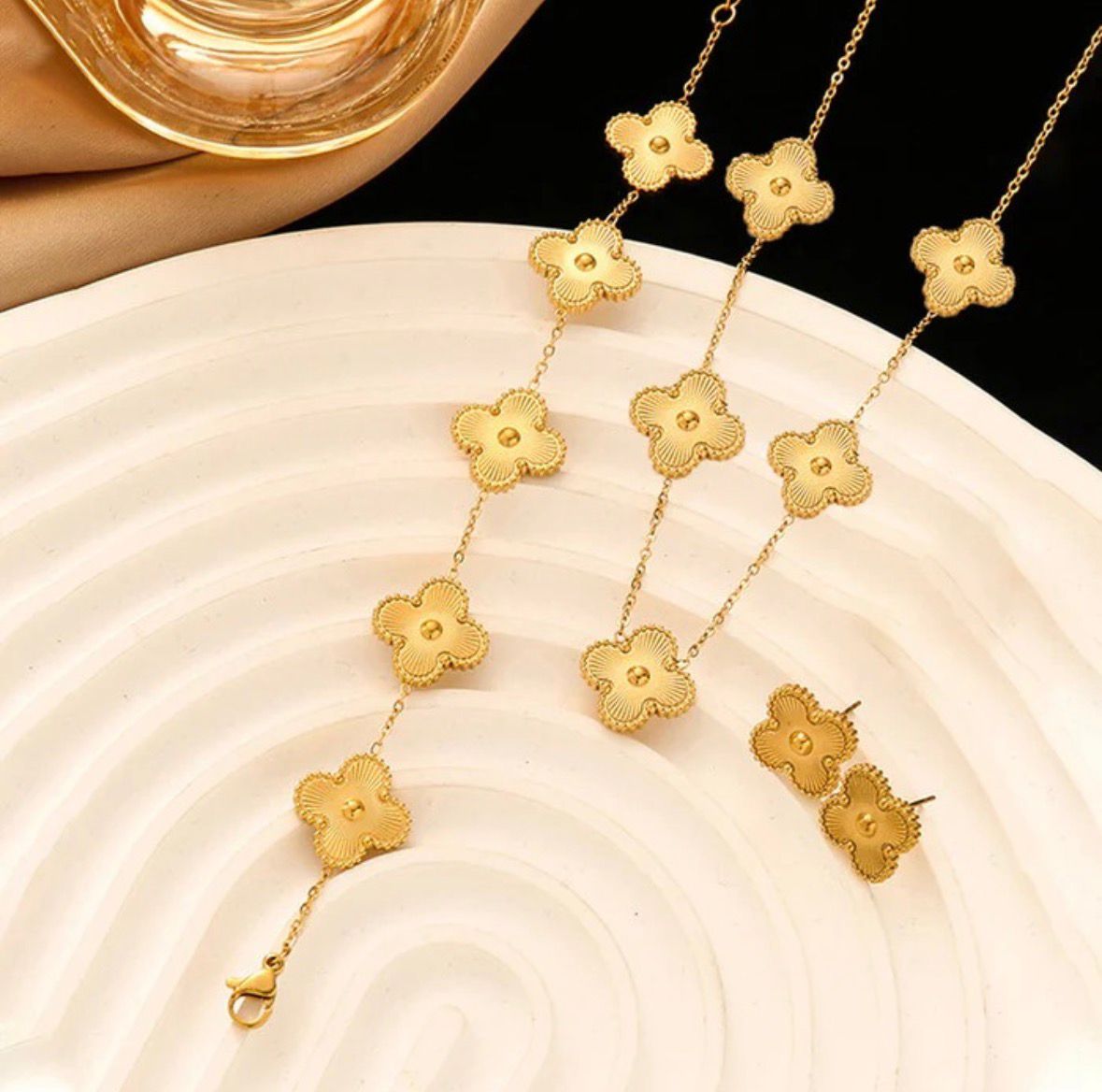 Clover Leaf Full Gold Combo Set (Earrings, Bracelet & Necklace)